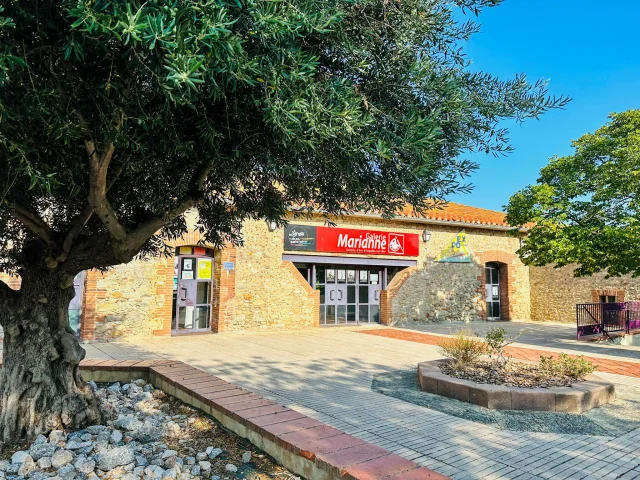 Galerie Marianne Argelestourismus Juliette Laurent 7448