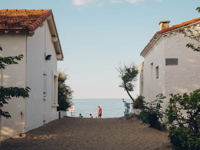 Plage du racou in Argelès-sur-Mer Racou Beach |Office de Tourisme ...